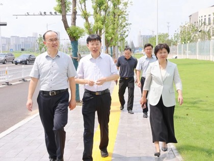 亲切关怀润童心 聚力逐梦新征程——区委区政府、区教体局领导调研周恩来红军小学东校区开学工作