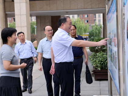 淮安市教育局副局长朱士东一行莅临周恩来红军小学视察指导“润心行动”工作